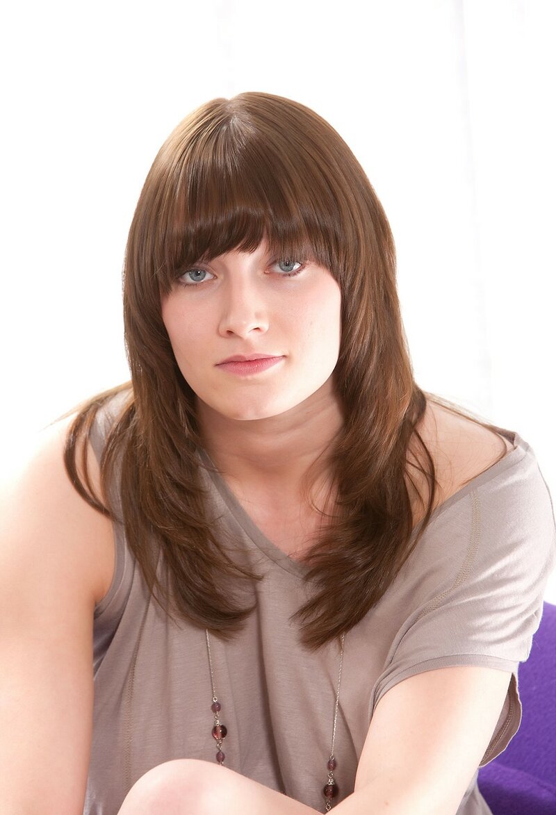 Дина, 25